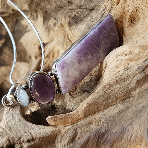 Lepidolite, Moonstone, & Amethyst Pendant - NWOT - Picture 3 of 6